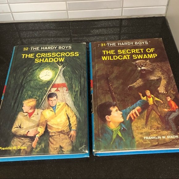 Other - Book bundle! 📖